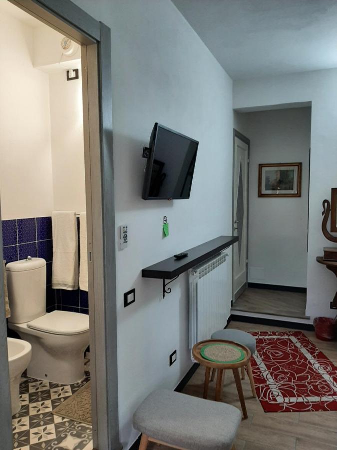 Retro' Beb Bed & Breakfast La Spezia Bagian luar foto